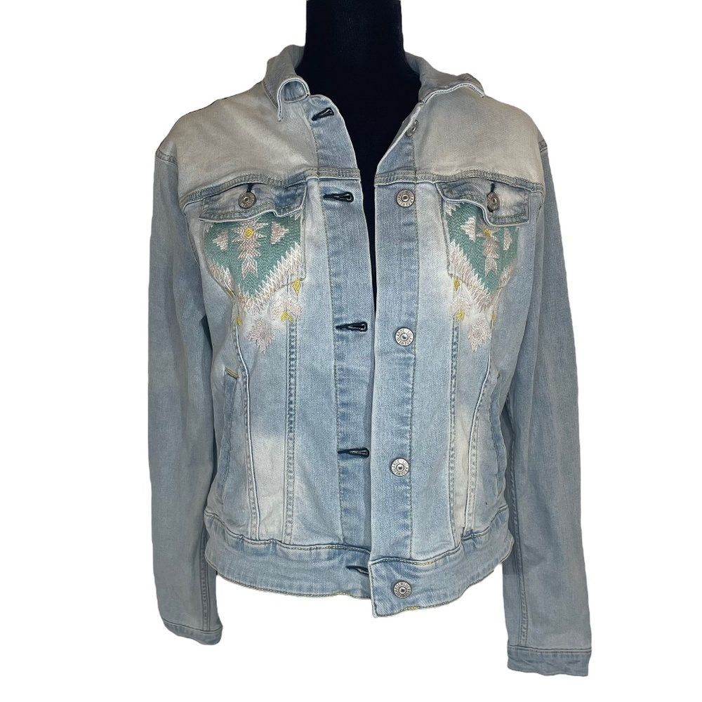 LuLaRoe Jaxon Southwest Aztec Embroidered Jean Jacket Sz L